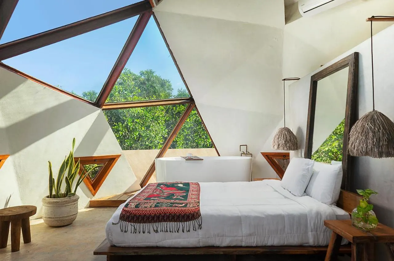 Mamasan Treehouses & Cabins Tulum 4*,  Meksyk