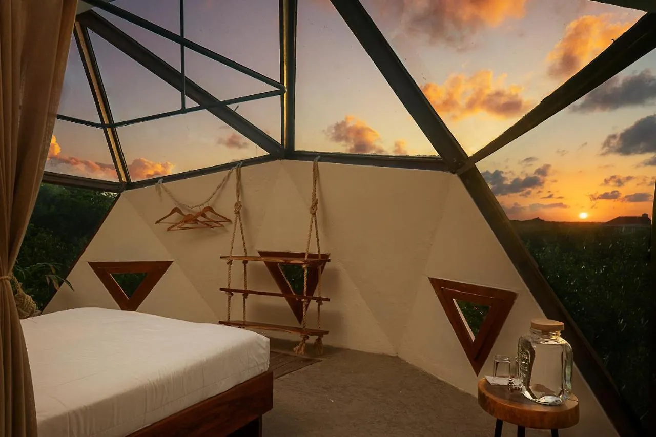 Hotel Mamasan Treehouses & Cabins Tulum
